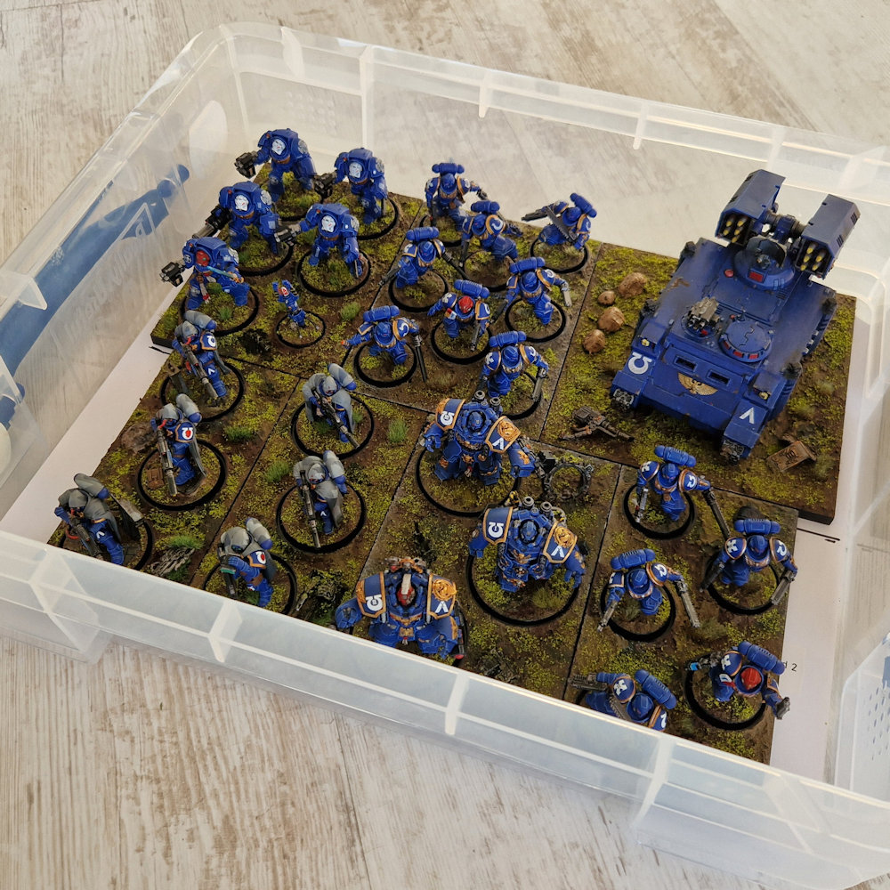 Baseplates in der Aufbewahrungsbox